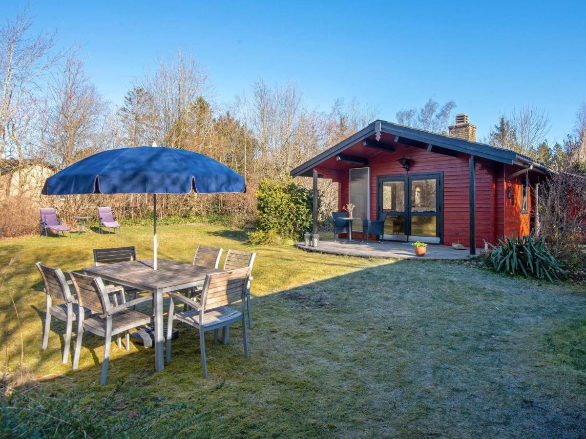 4 Person Holiday Home In Nibe 外观 照片