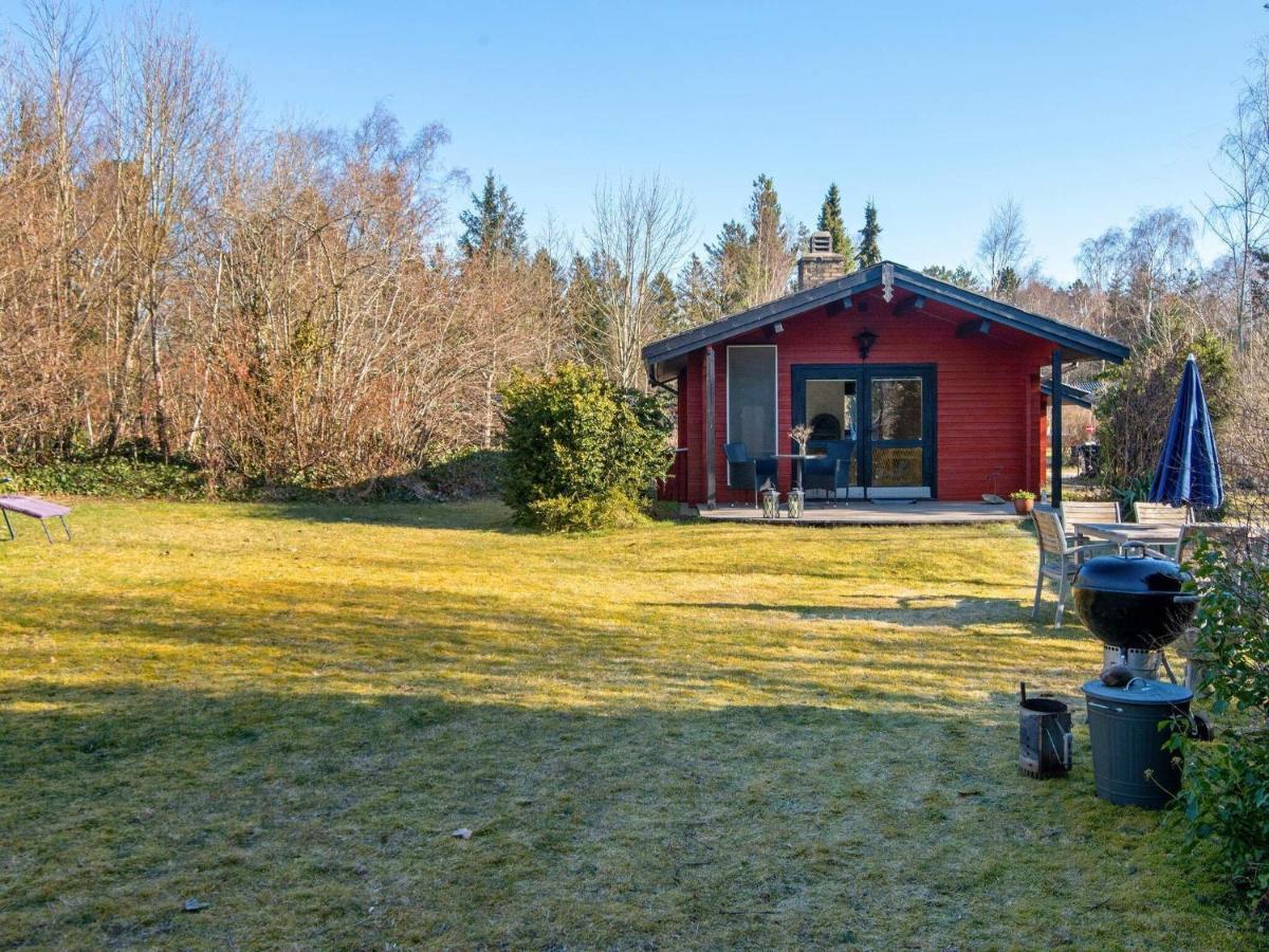 4 Person Holiday Home In Nibe 外观 照片